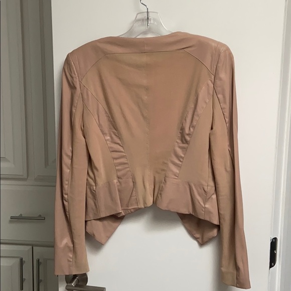 Cropped jacket! - Picture 2 of 2